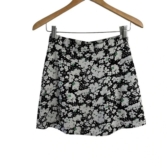 ASOS Floral Spotted Polka Dot Skirt Size 2 Lightweight Thin Button Front Short - Picture 2 of 5